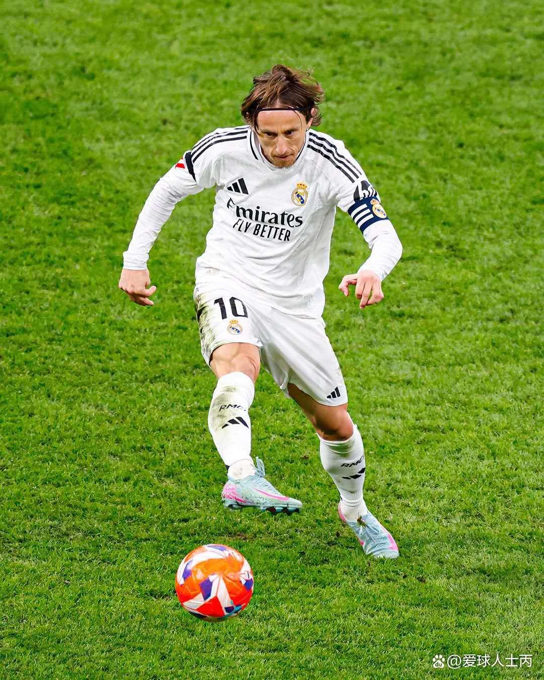 包含皇马后卫神勇救险，助球队成功保级，男人看到目前.的词条九游最新版下载