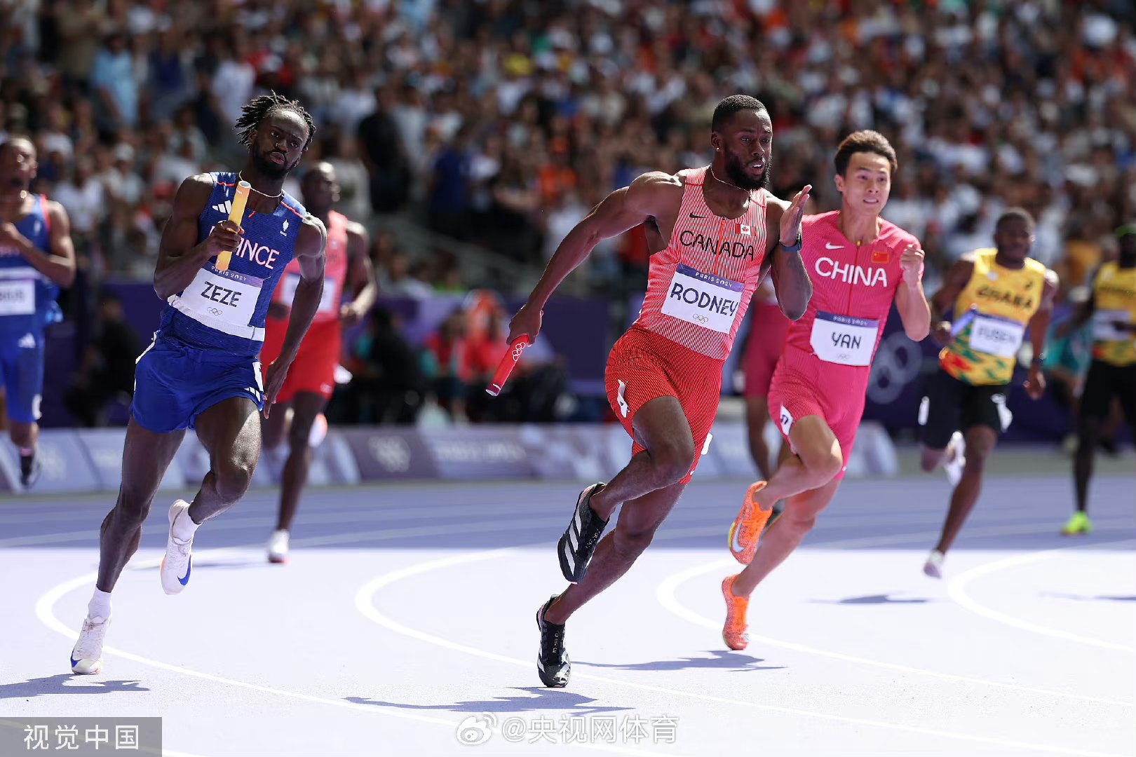 关于赛地聚焦：欧联今晨热度飙升，纽卡斯尔篮板制胜，目标明确，身体对抗强度拉满的信息